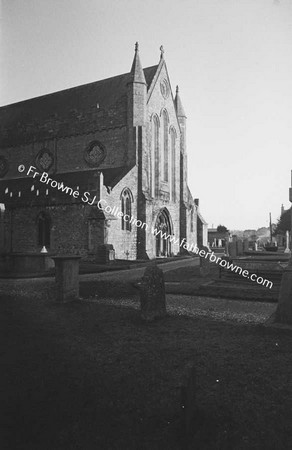 ST CANICES DETAILS EXTERIOR